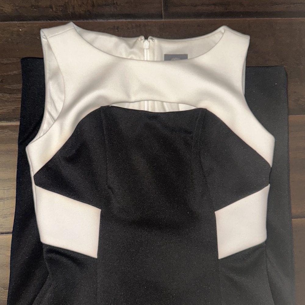 Vince Camuto Cut Out Front Color Block - image 3